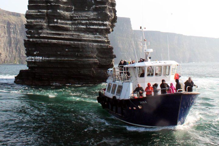 Galway to Aran Islands & Cliffs of Moher 데이 투어 & Cliffs 크루즈