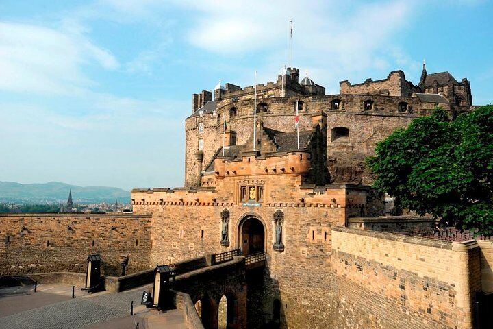 로얄 마일 (Royal Mile) 및 에딘버러 성(Edinburgh Castle) -