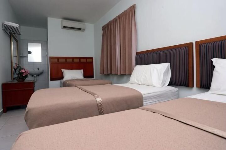 Hotel Rembia-i