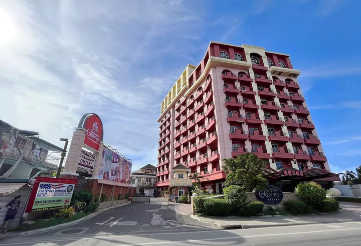 Crown Regency Suites And Residences - Mactan