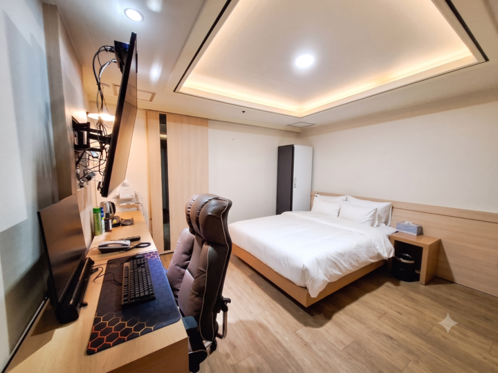 수원 영통 E HOTEL