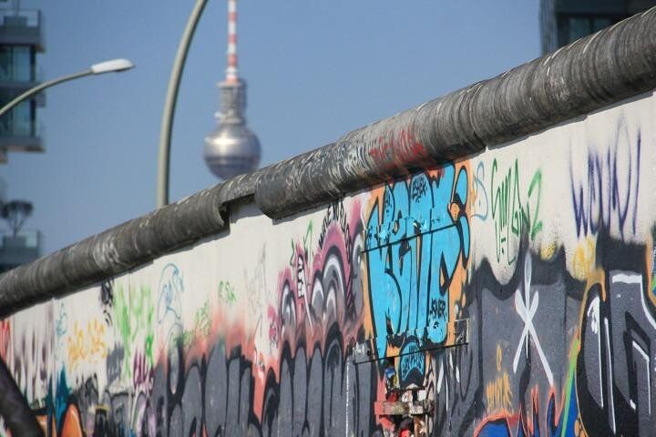 소그룹 베를린 관광 및 푸르 츠 라우 어 버그 (Prenzlauer Berg) 및 미테 (Mitte) 음식 투어-i