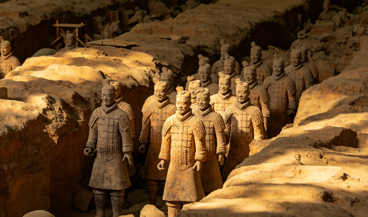 [늦게 출발해도 유연하게] 시안 진시황릉 병마용 반일 투어: 왕복 버스 + 입장권