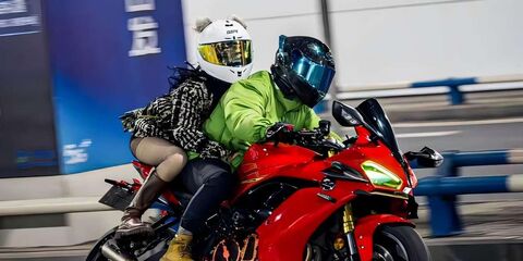 충칭 투어 - 오토바이 타고 누비는 8D 도시 충칭 1일 투어