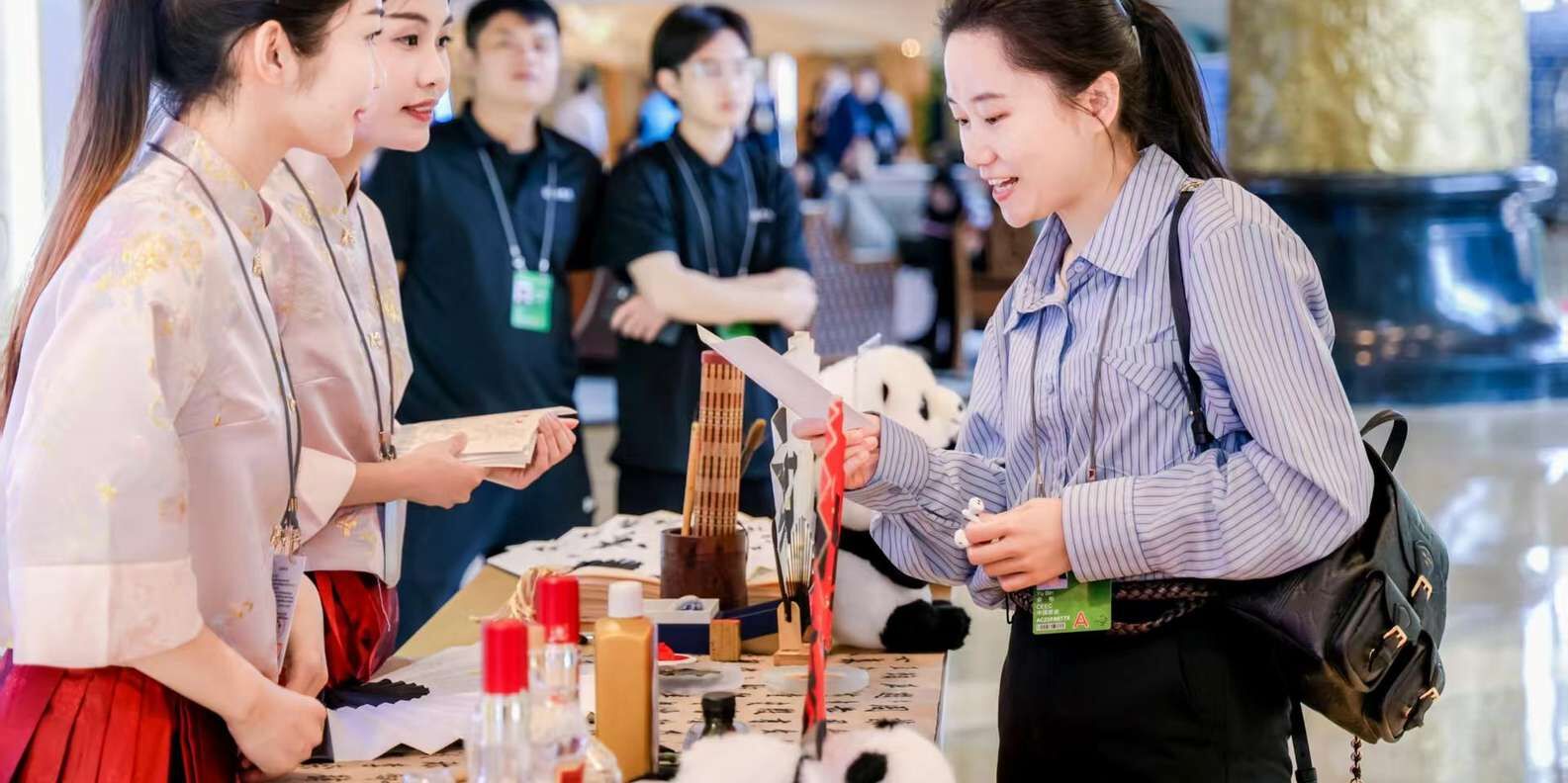 전문 통역사와 함께하는 도매 시장 비즈니스 투어 (8시간)