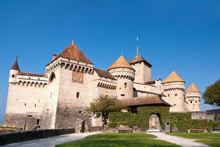Montreux, Chaplin's World & Chillon Castle & Aperitif에 대한 하루 여행-i