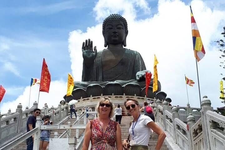 Lantau Island Big Buddha and Tai O Village에 대한 개인 투어