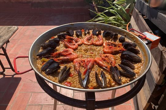 바르셀로나에서 산그리아와 함께하는 루프탑 파에야 요리 클래스 경험 상세 이미지 2