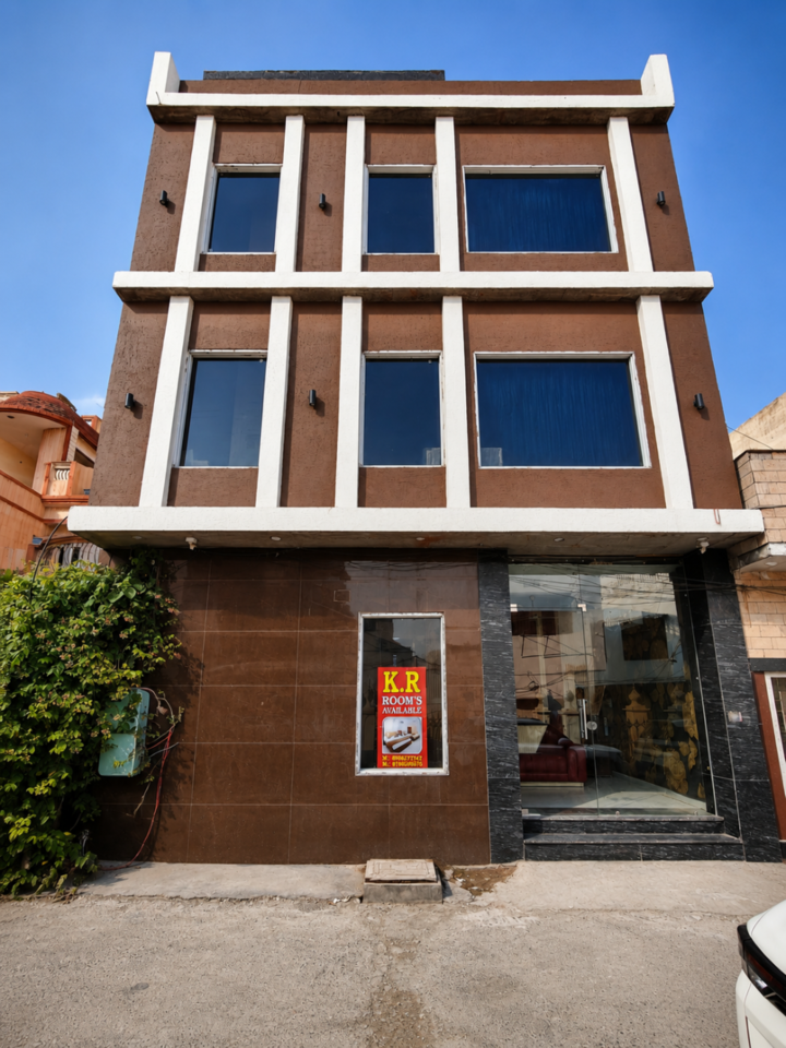 Hotel KR Near Golden Temple-i