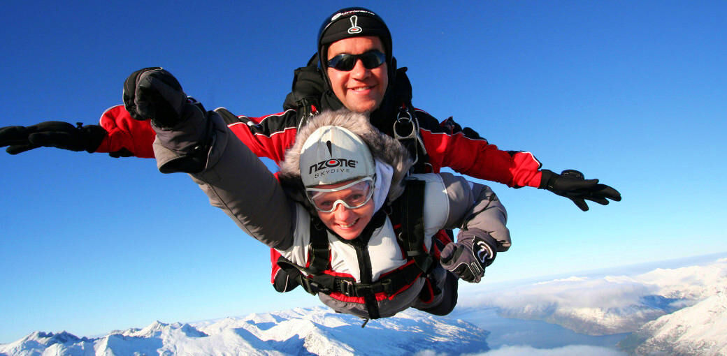 [퀸스타운] NZONE 탠덤 스카이다이빙 12,000ft — 45초 자유낙하 + 리마커블스 산맥 조망