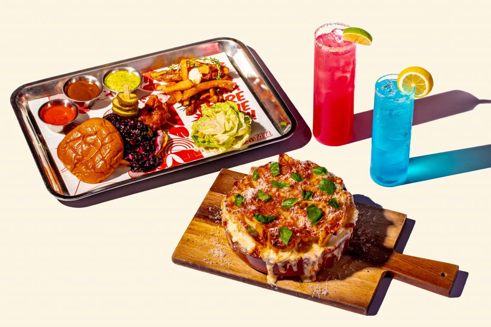 [싱가포르] 레드테일 바 바이 주크 :: 2인 Sip & Dine (음료 4잔 포함)