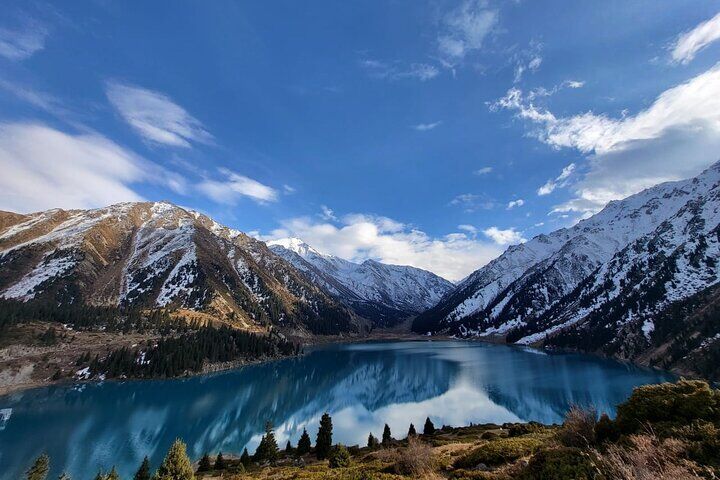 큰 알마티 호수 (Big Almaty Lake) 투어는 호수, 또는 산책, 알마라산 골짜기까지 자동차로-i