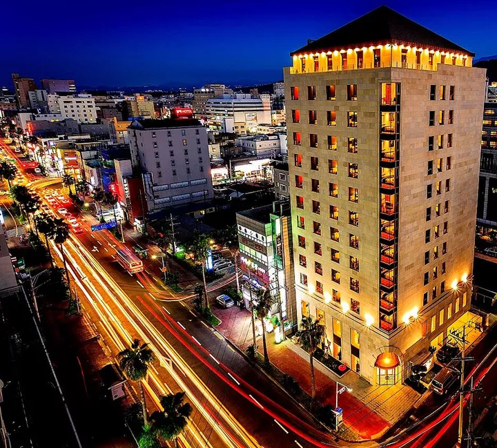 Hotel Leo