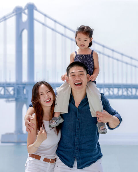 부산 광안리에서 광안대교와 바다를 배경으로 사진촬영! [바닷가스튜디오] 상품 이미지