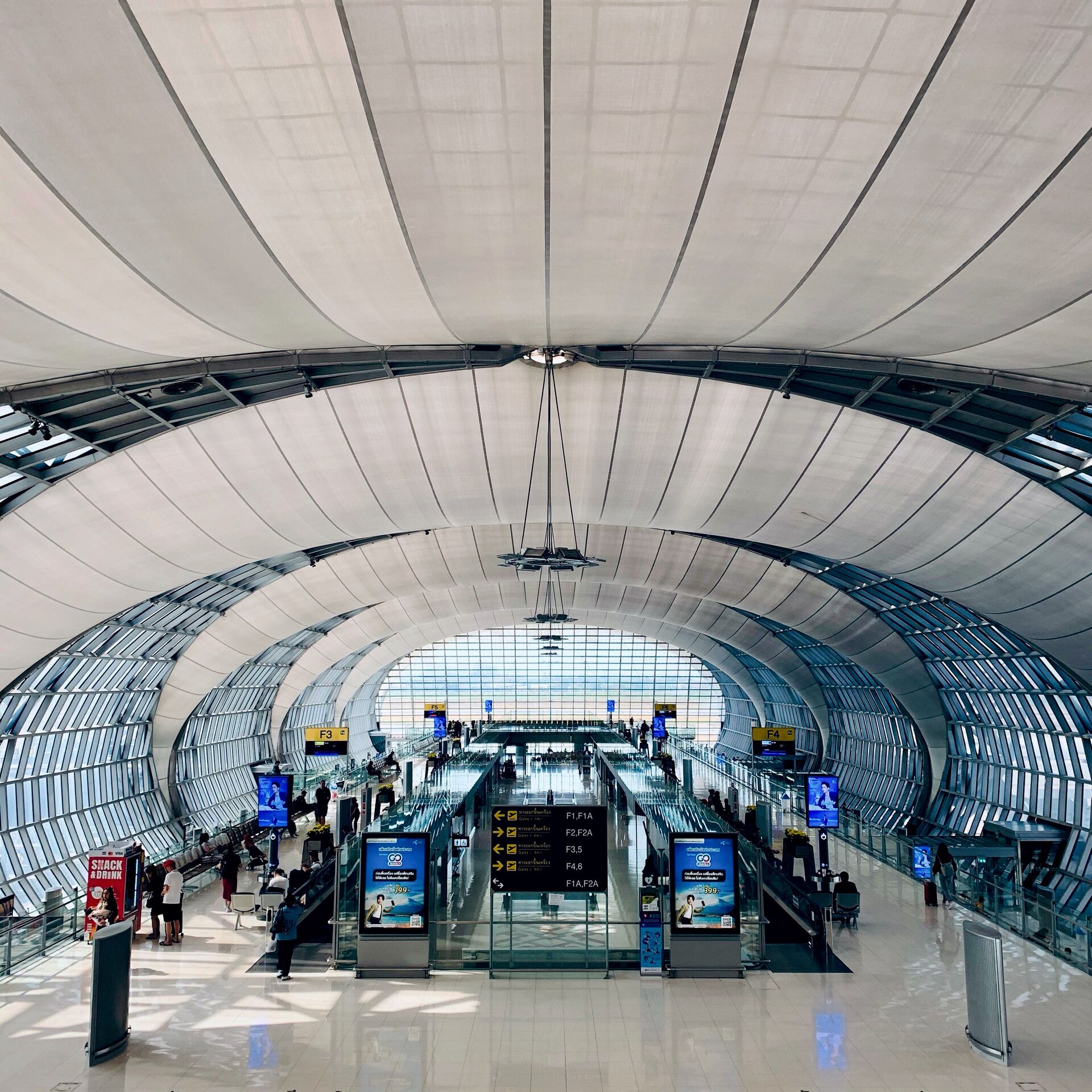 M+Paris | 파리 공항 픽업·샌딩 | 한국인 기사 프라이빗 차량