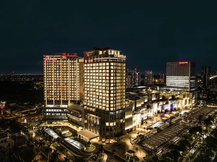 L7 West Lake Hanoi by Lotte