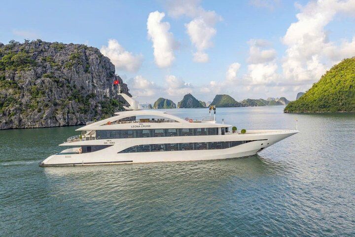 레오나 크루즈 하 롱 베이 6성급 Luxury Day Ship with Buffet Lunch