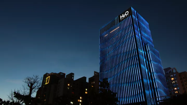 H2O Hotel