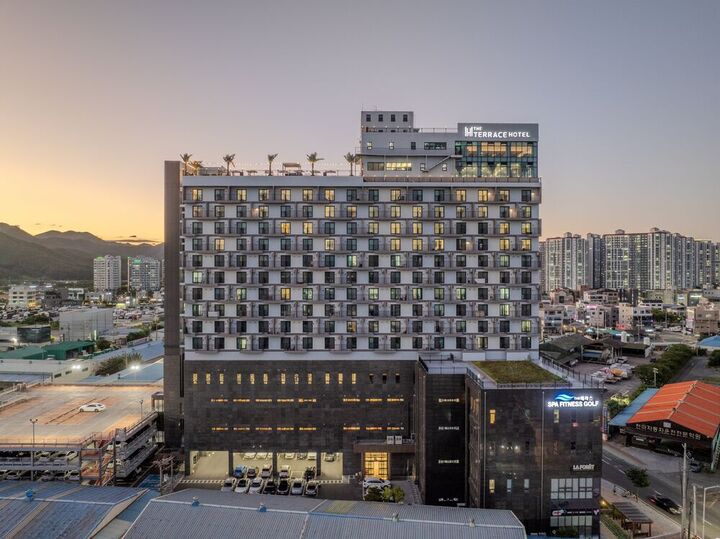 체스터톤스 경주 더 테라스 호텔