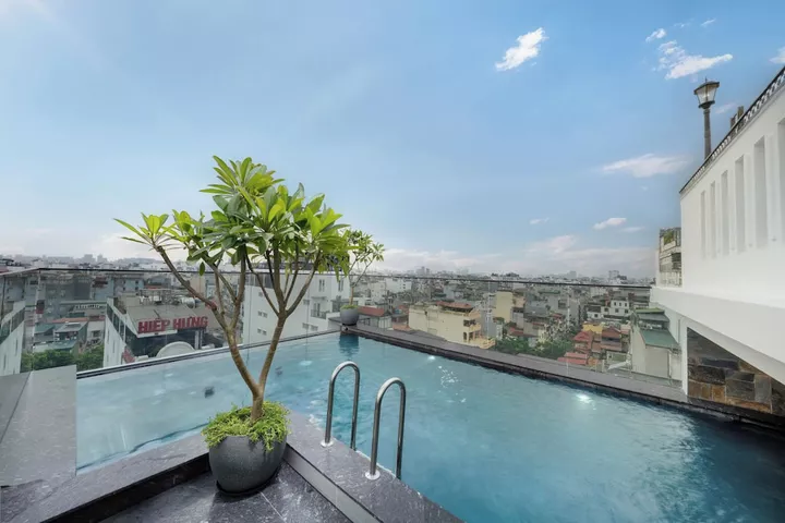 L'Hotel du Lac Hanoi