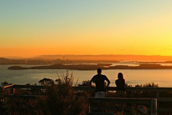 Sunset kayak tour to Rangitoto Island | 오클랜드