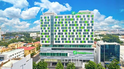호치민 숙소 - 홀리데이 인 & 스위트 사이공 공항, IHG