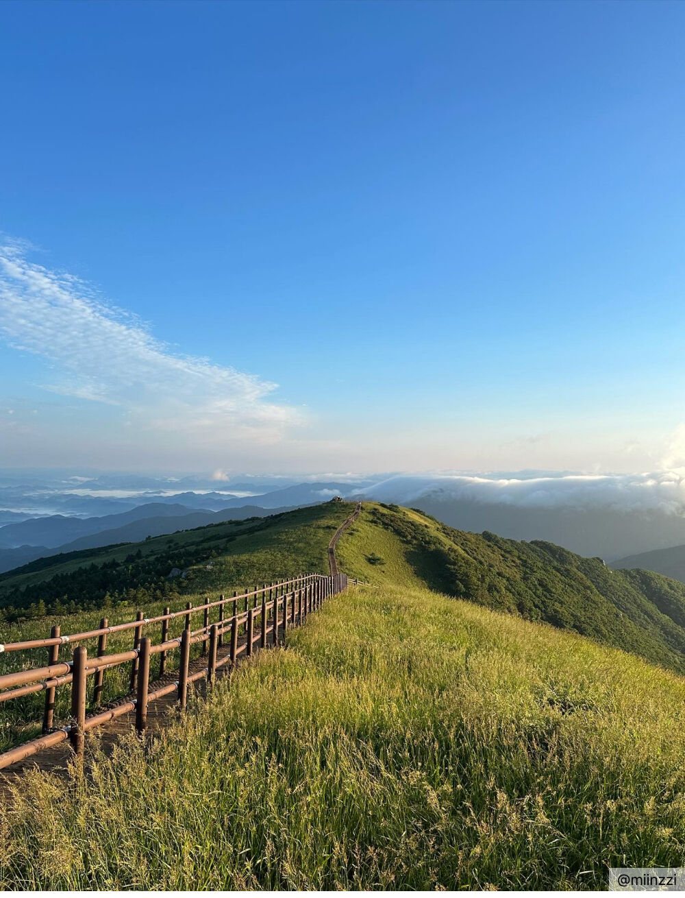[소백산] 어의곡-비로봉 코스 | 한국의 알프스 능선 물결