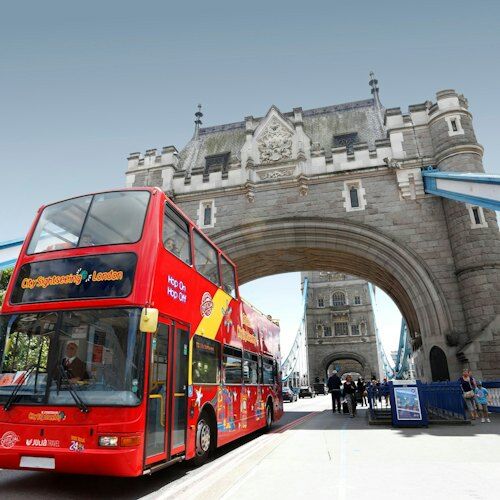 자유롭게 승하차 가능한City Sightseeing 런던 버스 투어
