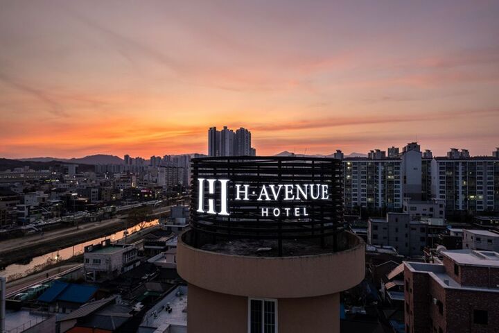 강원 H Avenue 호텔 남춘천점