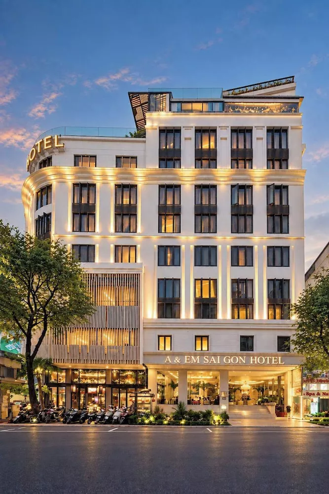 A & Em Saigon Hotel