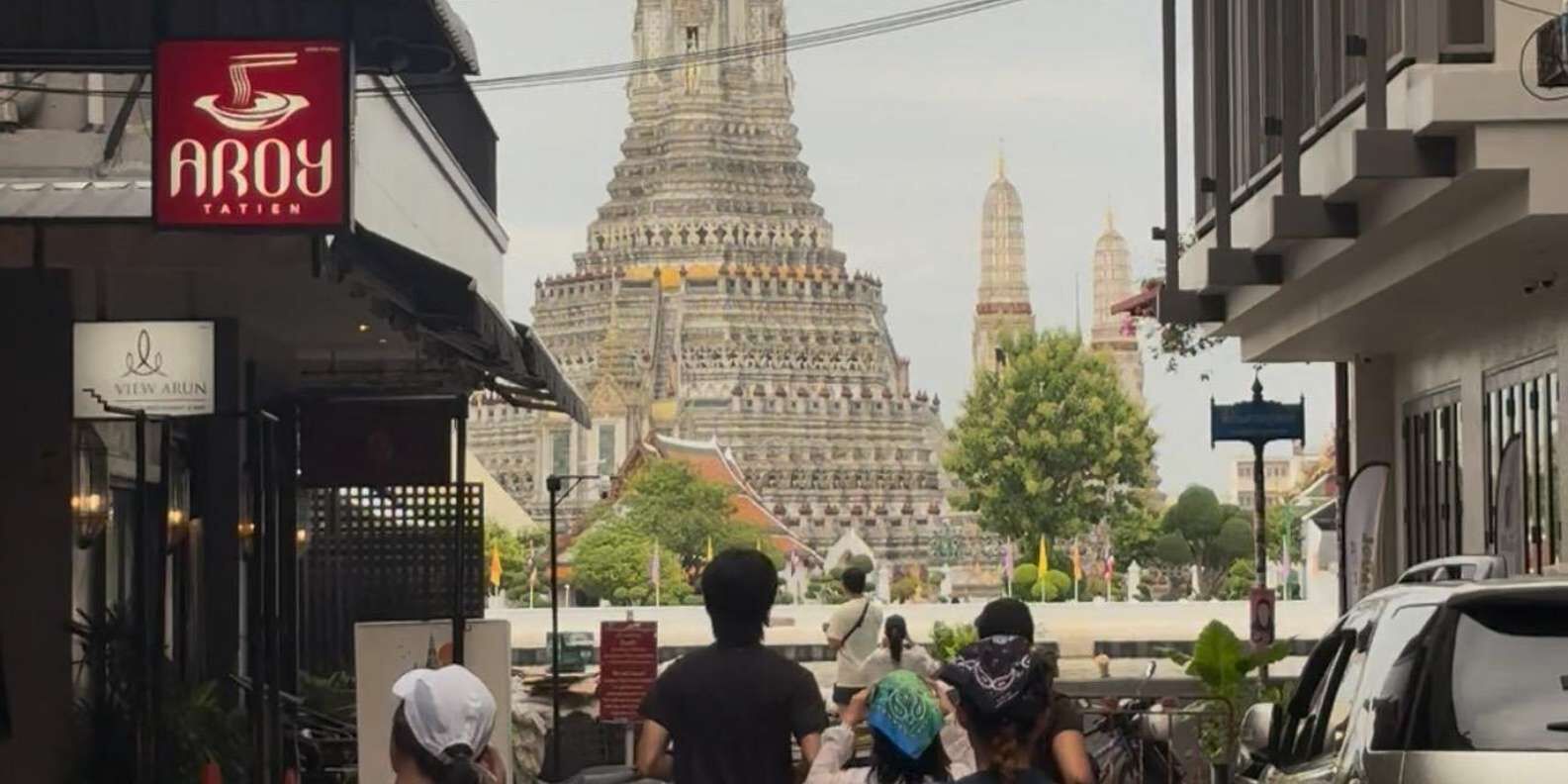 현지 가이드와 함께하는 일출 러닝 투어 6.5km