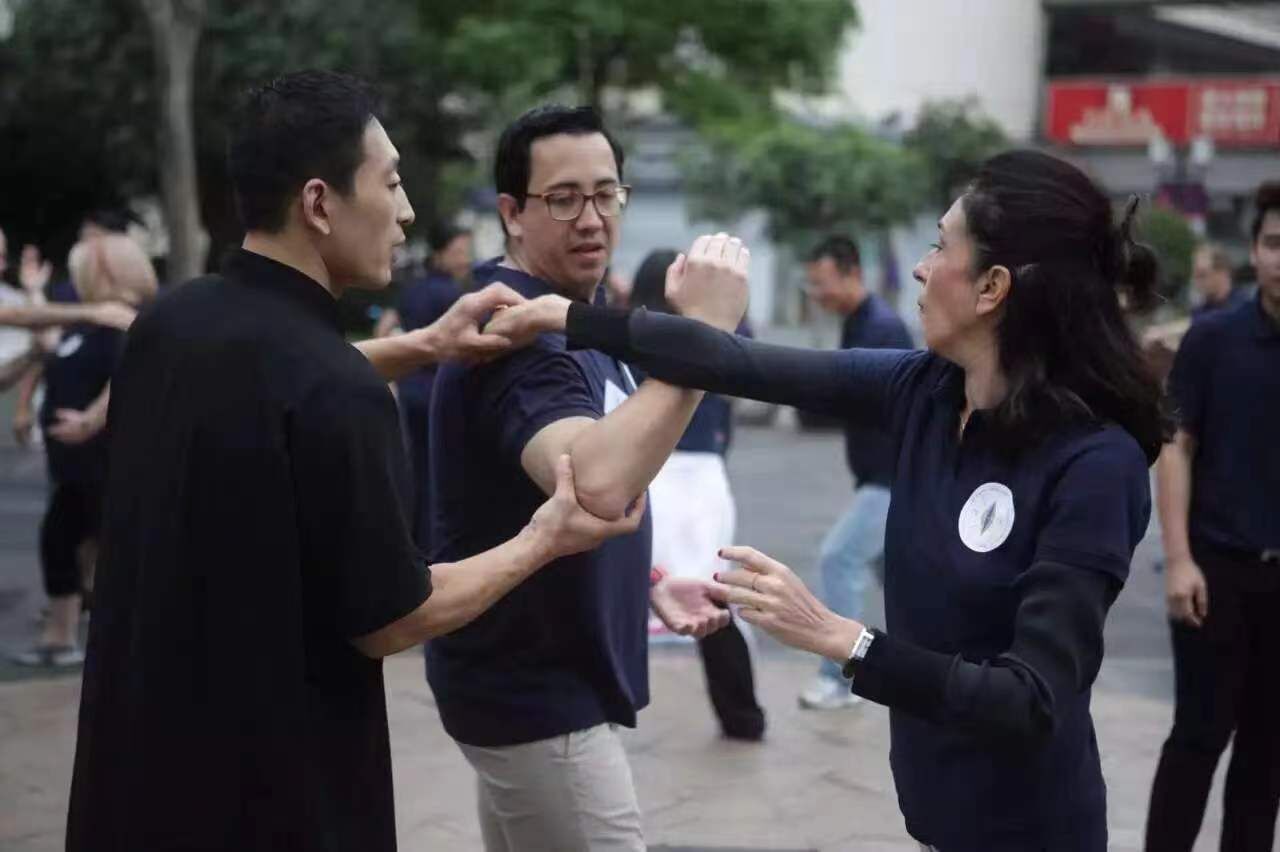 쿵푸 + 다도 체험 (태극권·영춘권 선택 / 중영 이중 언어) 상세 이미지 2