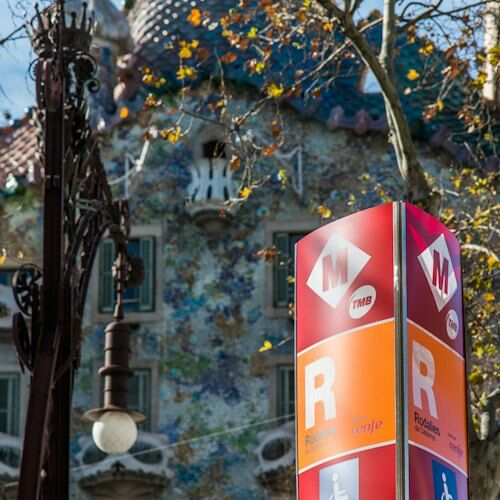Hola Barcelona Travel Card